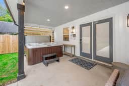 336 Owsley Ave - Image 2