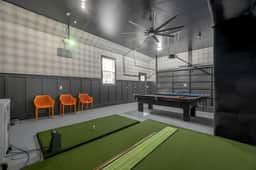 340 Lincoln Ave - Image 2