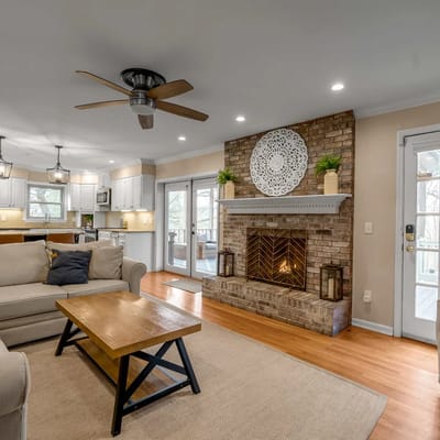 3141 Lamar Dr
