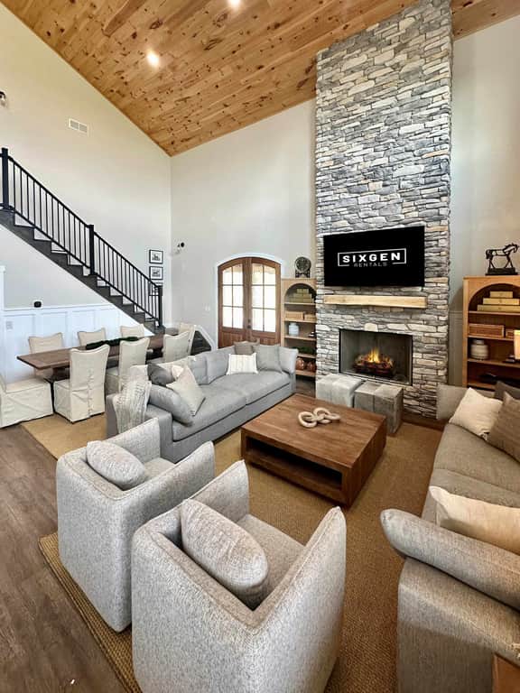 45 Castle Knoll Rd