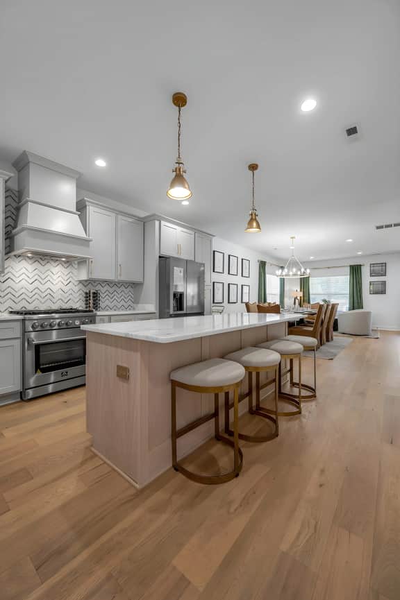 340 Lincoln Ave